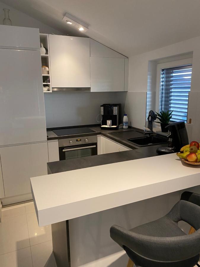 Breitling Apartments With Pool Biograd Na Moru Zewnętrze zdjęcie