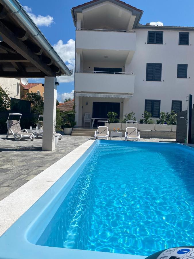 Breitling Apartments With Pool Biograd Na Moru Zewnętrze zdjęcie