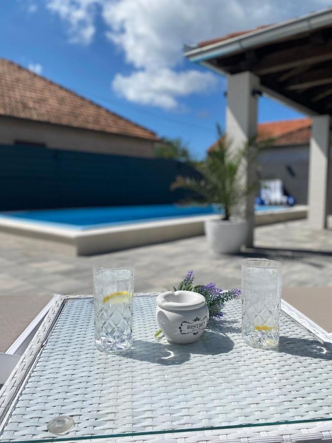 Breitling Apartments With Pool Biograd Na Moru Zewnętrze zdjęcie