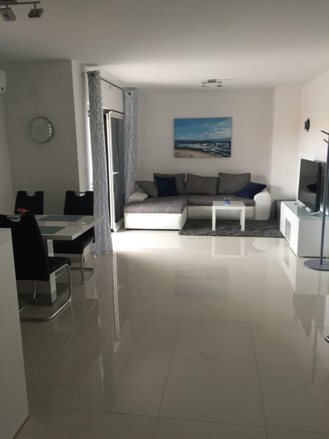 Breitling Apartments With Pool Biograd Na Moru Zewnętrze zdjęcie