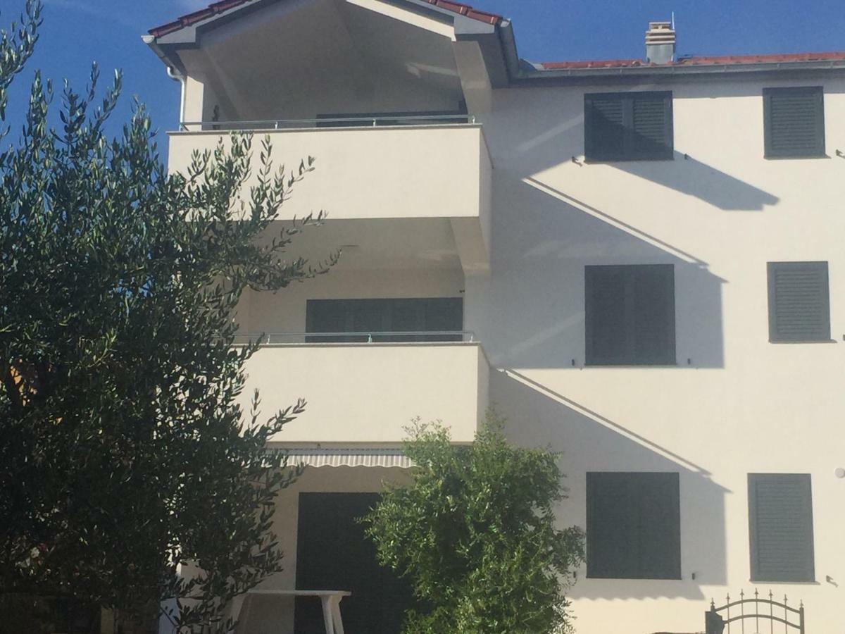 Breitling Apartments With Pool Biograd Na Moru Zewnętrze zdjęcie