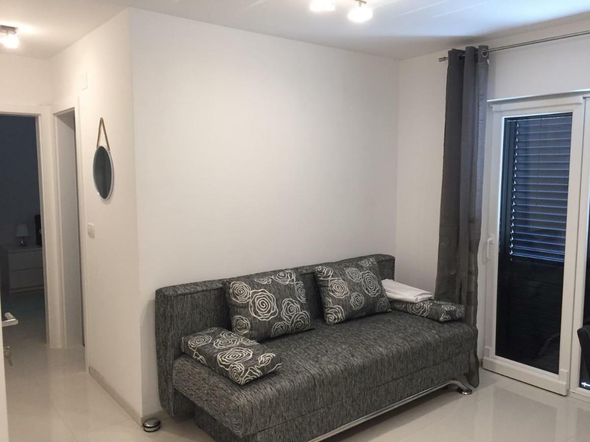Breitling Apartments With Pool Biograd Na Moru Zewnętrze zdjęcie